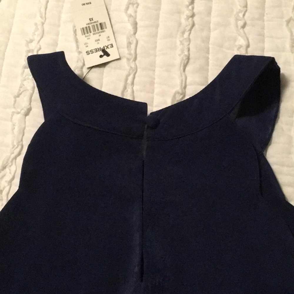 Express Halter Tank - Picture 3 of 3
